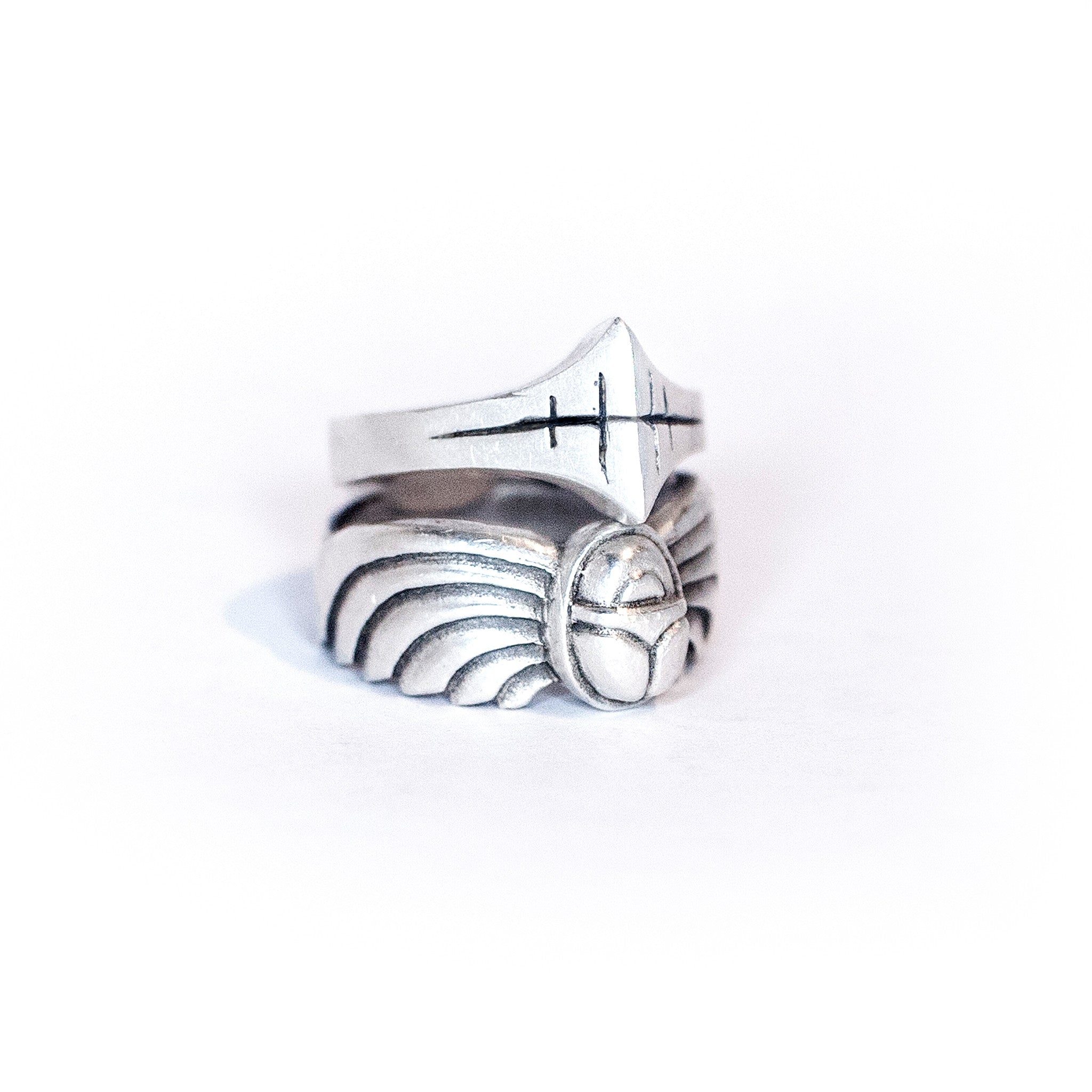 LORRAINE RING :: Signature Collection